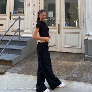 Local European Black Wide-Leg Cargo Pants